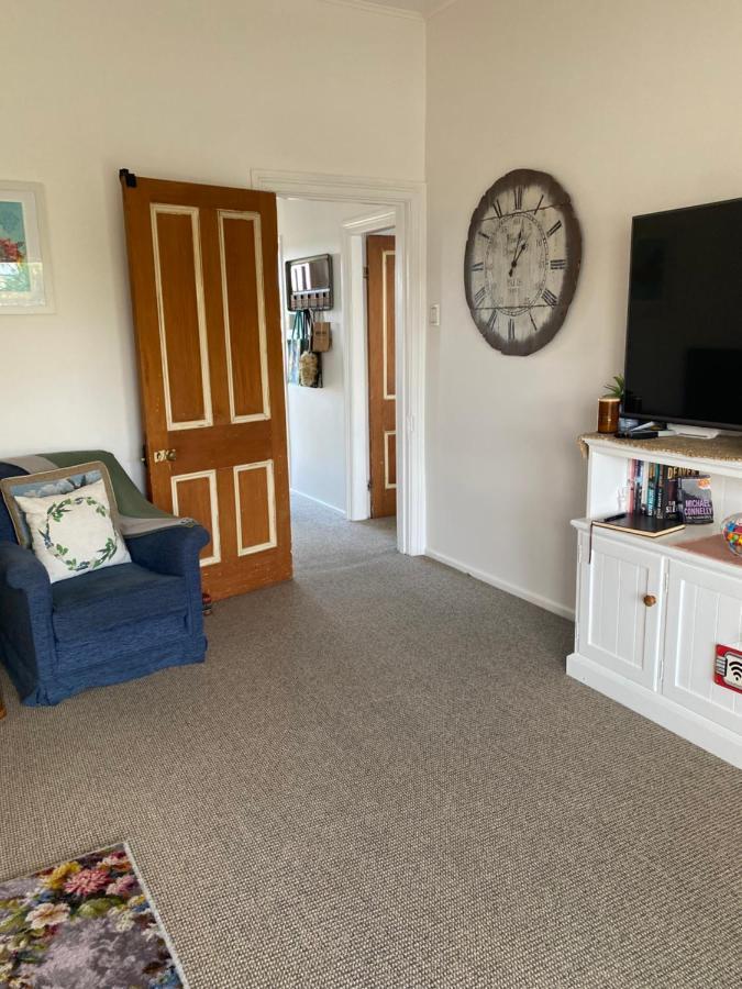 Wee Blue Bnb- Central Cosy Villa Timaru Eksteriør billede